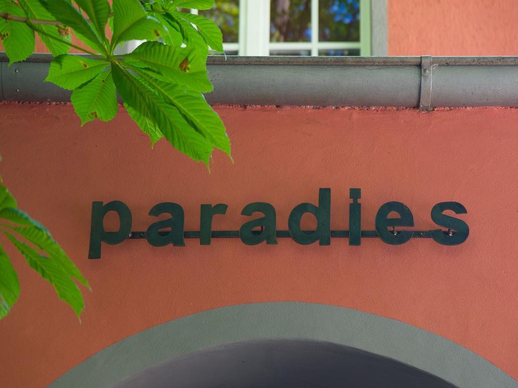 Pension-Gaststaette Paradies Friburgo in Brisgovia Esterno foto